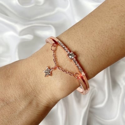 Picture of Gentle Hand Chain Creative Luxury  Alloy Metal Pentagram Rhinestone Bracelets