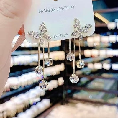 Picture of Ladies Long Tassel Earrings Korean Butterfly Rhinestone Pendant Earrings Elegant Geometric Pendant Earrings Jewelry 2021 Trend