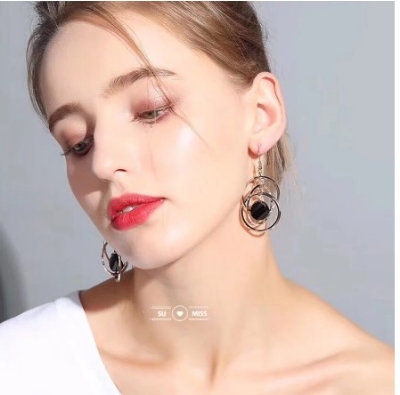Picture of Fashion Three- Circle Hoop Earrings  Geometric Charming Crystal Earring For Women Girls