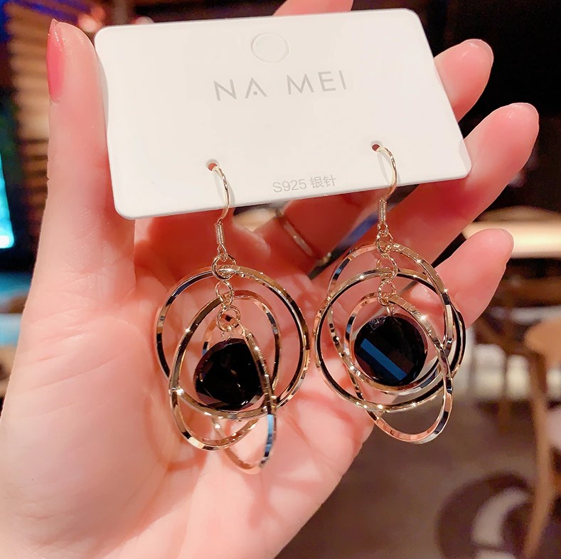 Picture of Fashion Three- Circle Hoop Earrings  Geometric Charming Crystal Earring For Women Girls