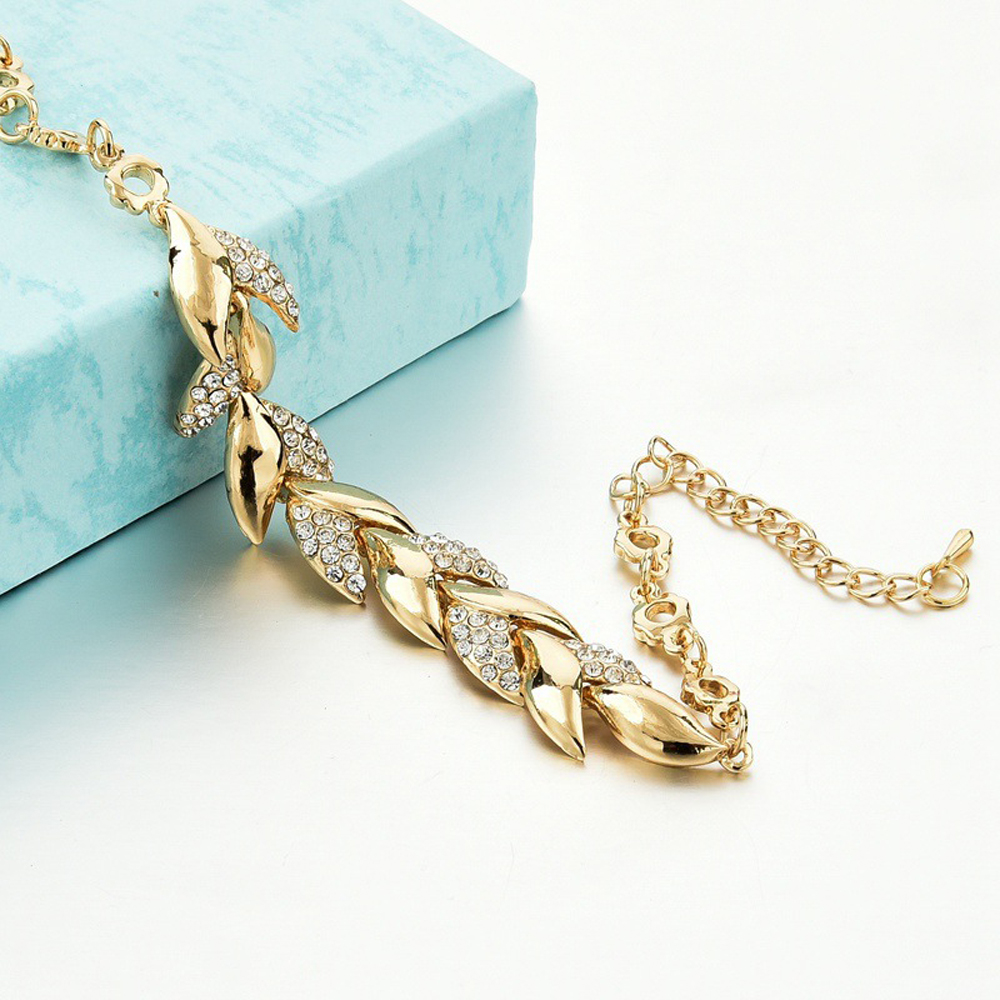 Picture of Bohemian Style Women Girls Bracelet Rhinestone Leaves Chain Bangle Luxury Wedding Jewelry