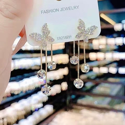 Picture of Ladies Long Tassel Earrings Korean Butterfly Rhinestone Pendant Earrings Elegant Geometric Pendant Earrings Jewelry 2021 Trend - Ear Ring
