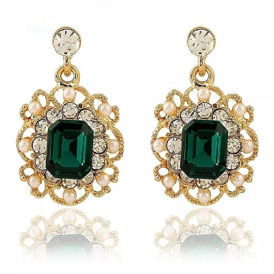 Picture of New Fashion Jewelry Pearl Rhinestone Zircon Openwork lacework Square Elegant Stud Earrings