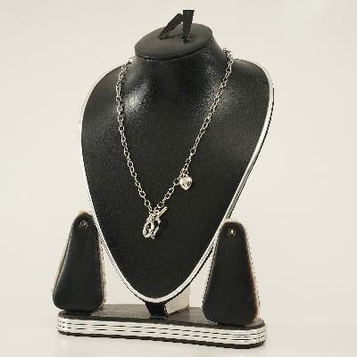Picture of Love necklace female sweet cool European and American fashion street minority design Chain For Fasionable women and girls for party
