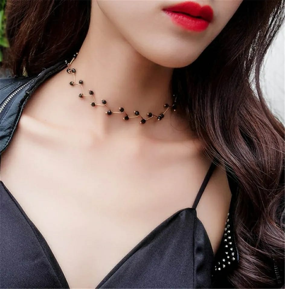 Picture of New Temperament Pearl Clavicle Chain Simple Versatile Folding Line Neckband Necklace Women