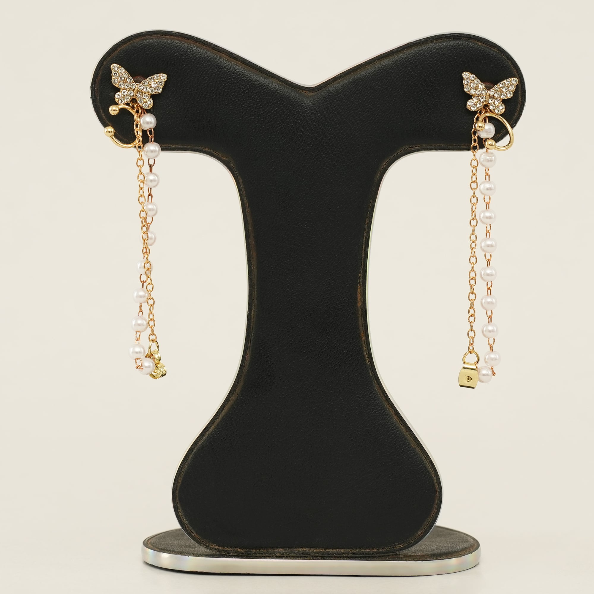 Picture of Ladies Fashion Rhinestone Butterfly  Chain Earrings Punk Personality All-match Exquisite Asymmetrical Ear Clip Jewelry