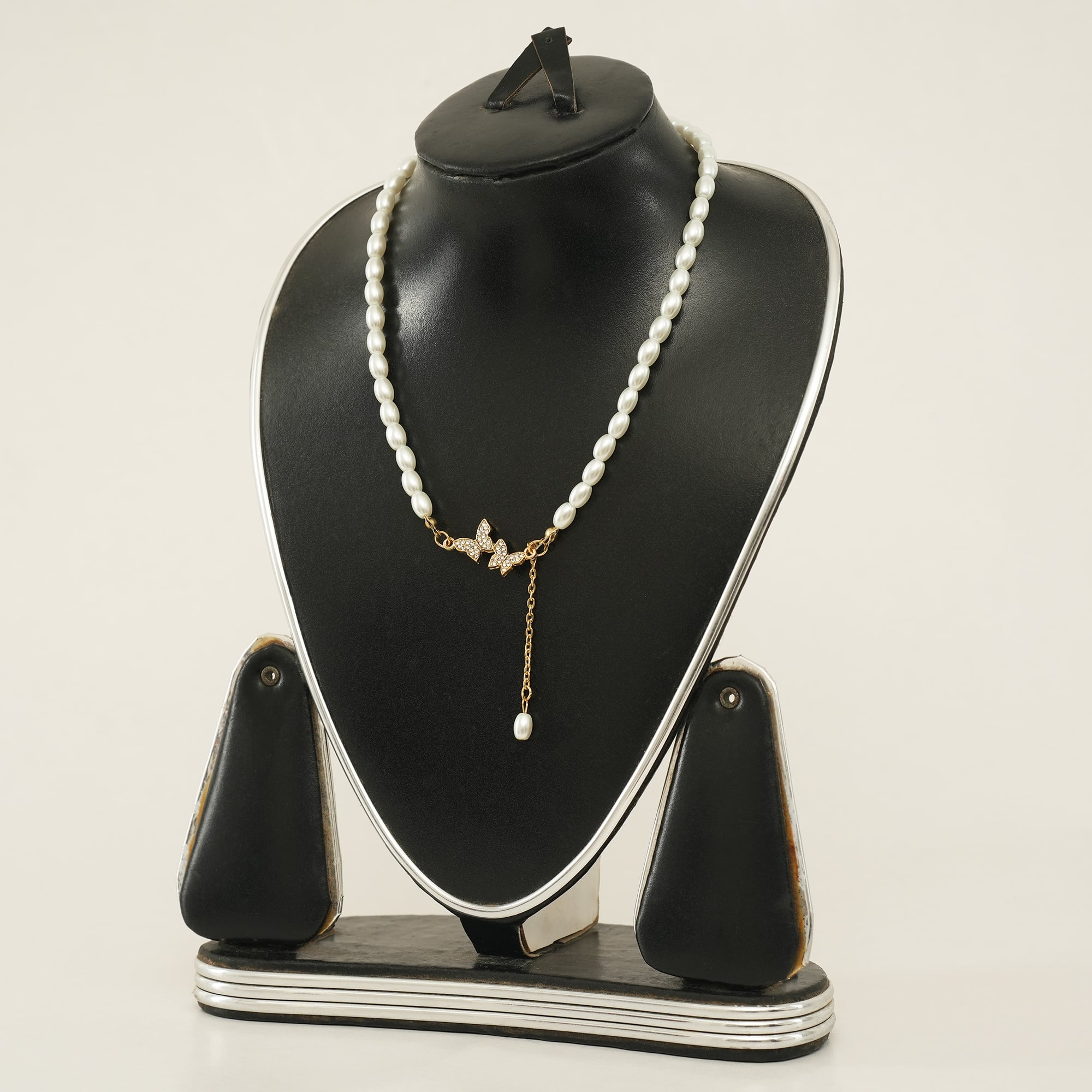 Picture of Sweet Rhinestone Bow Knot Pendant Necklace Elegant Summer Imitation  Choker Necklace For Women Jewelry Gifts