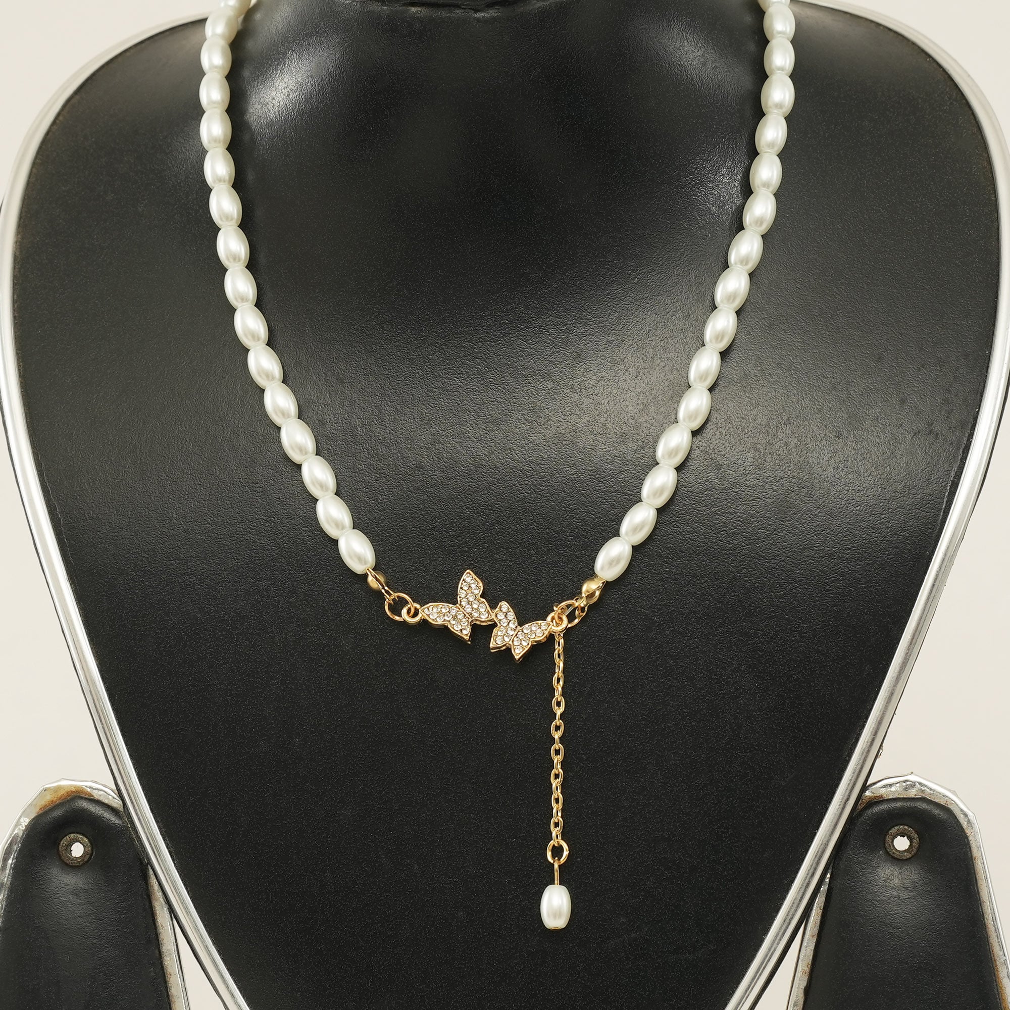 Picture of Sweet Rhinestone Bow Knot Pendant Necklace Elegant Summer Imitation  Choker Necklace For Women Jewelry Gifts