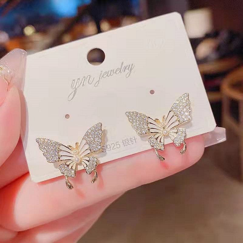Picture of Romantic Shining Butterfly Earrings For Women Elegant Charm Crystal Earrings Jewelry Brincos Gift