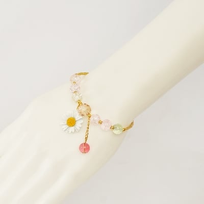 Picture of 2022 New Daisy Crystal Bracelets Bohemian Colored Handmade Crystal Beaded Bracelet Fashionable Female Jewelry - Bracelet For Women - Bracelet For Women - Bracelet