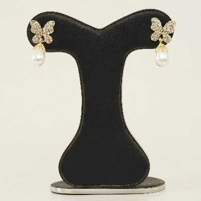 Picture of Korean version of fashion hot selling earrings simple temperament crystal butterfly pearl ear nail Earrings women