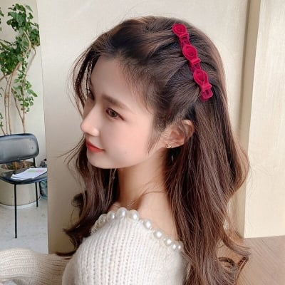 Picture of Fashion Braided Hair Clips Korean Style Flocking Sweet Cute Hair Clips for Girls Summer Bangs Side Clip