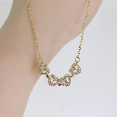 Picture of New Four Leaf Clover Necklace Jewelry Flower  Pendants Necklaces Chain Birthday Gift For Women