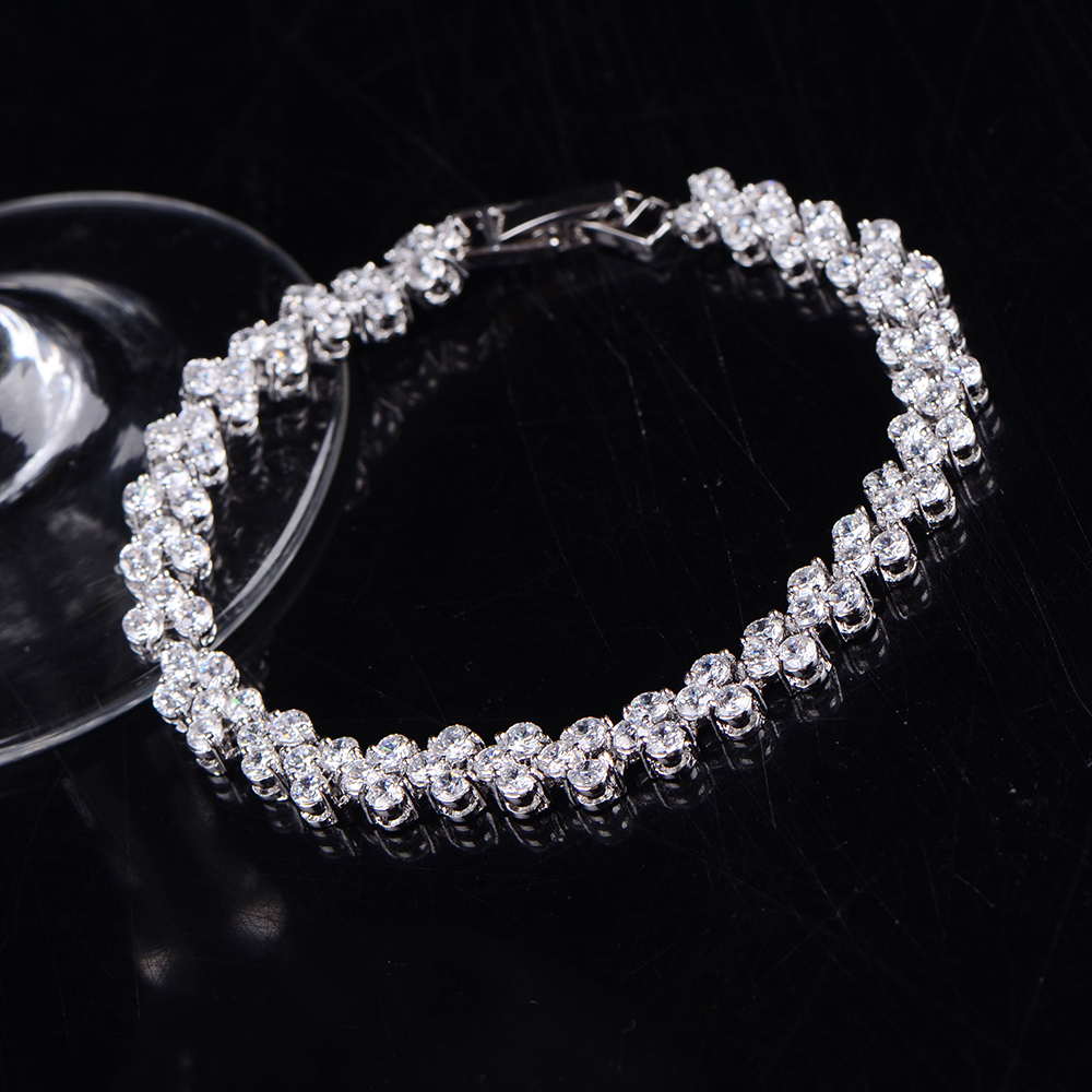 Picture of Love Shape Crystal Zircon Bracelet for girls and womens