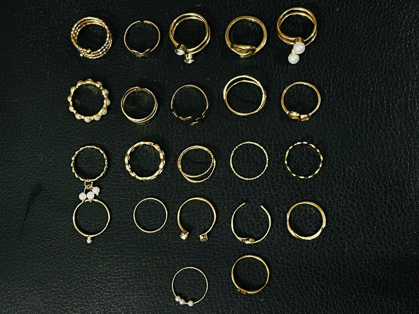Picture of 22 PCS Different Designs Fingerring Set for Girls and Women for Party and Occassion