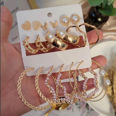 Picture of 9 Pcs Hoop Earrings Set for Women PearlTwisted  Earrings Hepburn Style Pearl Fashion Jewelry
