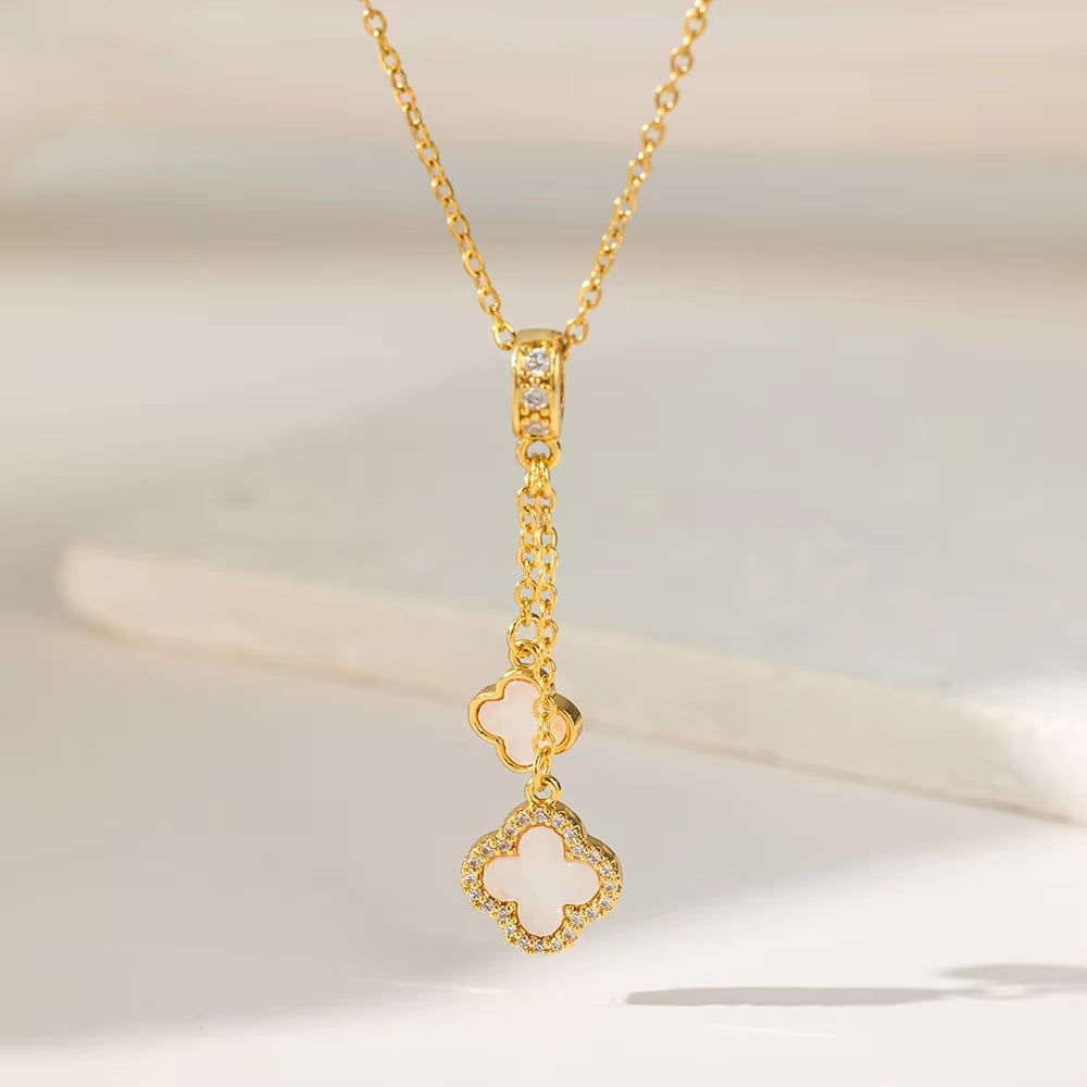Picture of NECKLACE FOR Fashion Charm Ladies Tassel Long Clover Necklace for girls and women