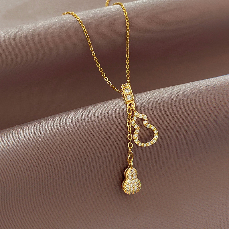 Picture of Korean Exquisite Gourd Necklaces Style Minimalist Hollow Out Fashion Trend Luxury Glamour Sweet Necklaces Accessories Jewelry
