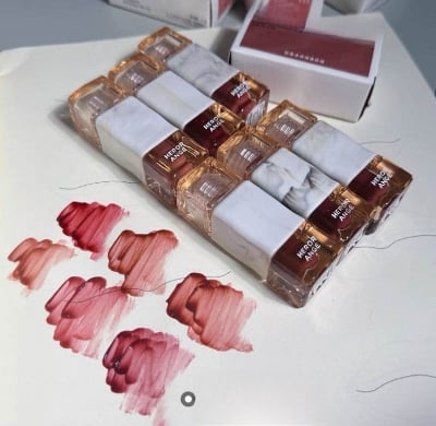 Picture of Herorange Mirror Lip Glaze Makeup Product