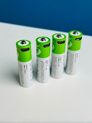 Picture of AA Rechargeable Battery - SmarToools RB40 AA 1.5V 2600mWh Rechargeable Battery (4Pcs Set) - Multicolor