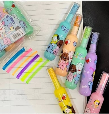 Picture of Mini Bottle Highlighters (Set of 6) - Cute Milk Bottle Shaped Marker Pens with Zipper Pouch (Kuromi Theme)