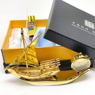 Picture of Golden Boat Car Air Freshener Showpiece With Analog Watch Lemon Perfume