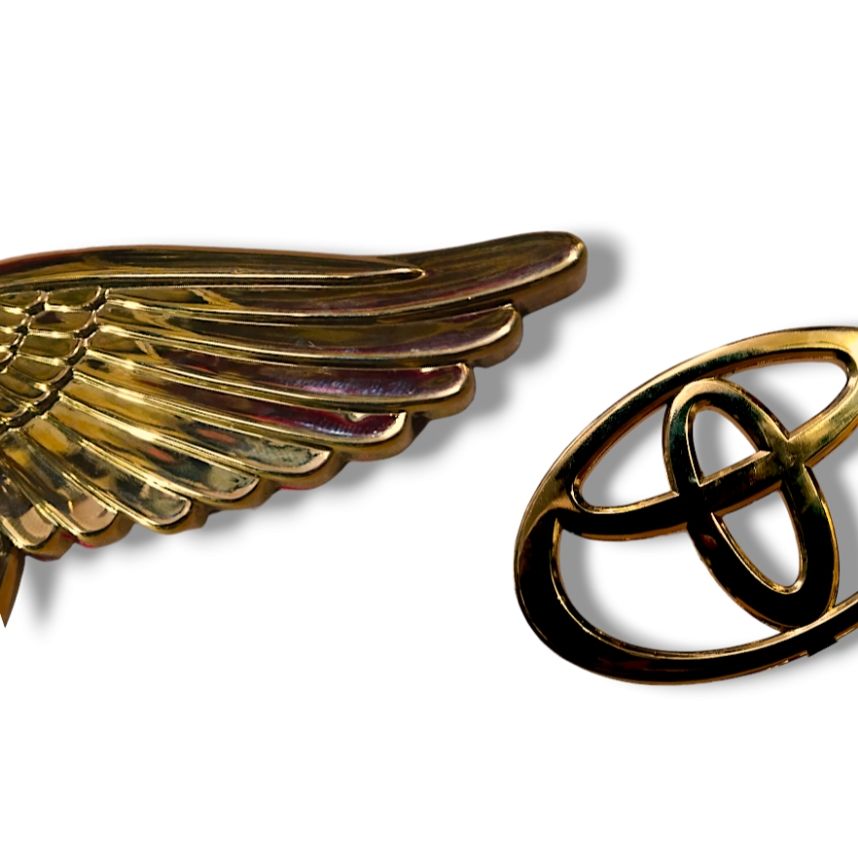 Picture of Eagle Toyota Car Front Bonnet Logo Golden
