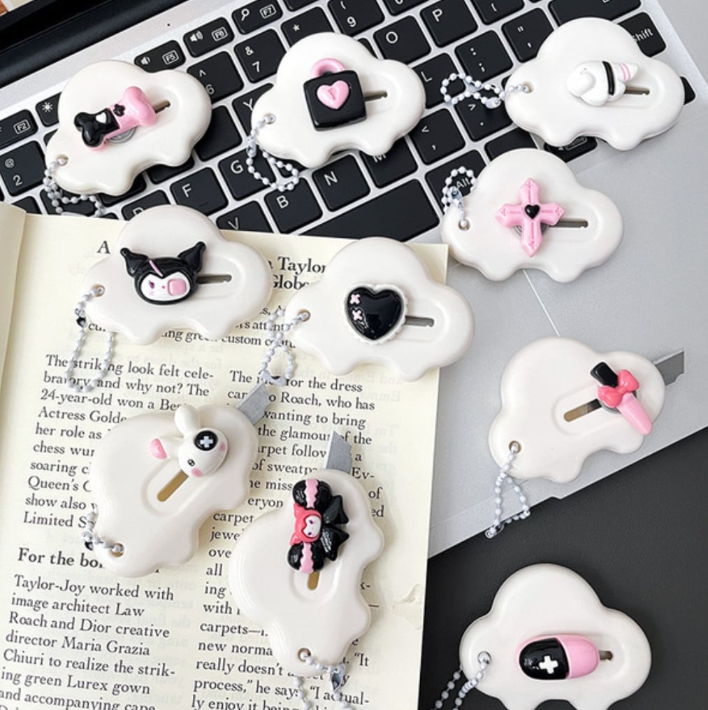Picture of Cute Retro Black & Pink mini portable cutter