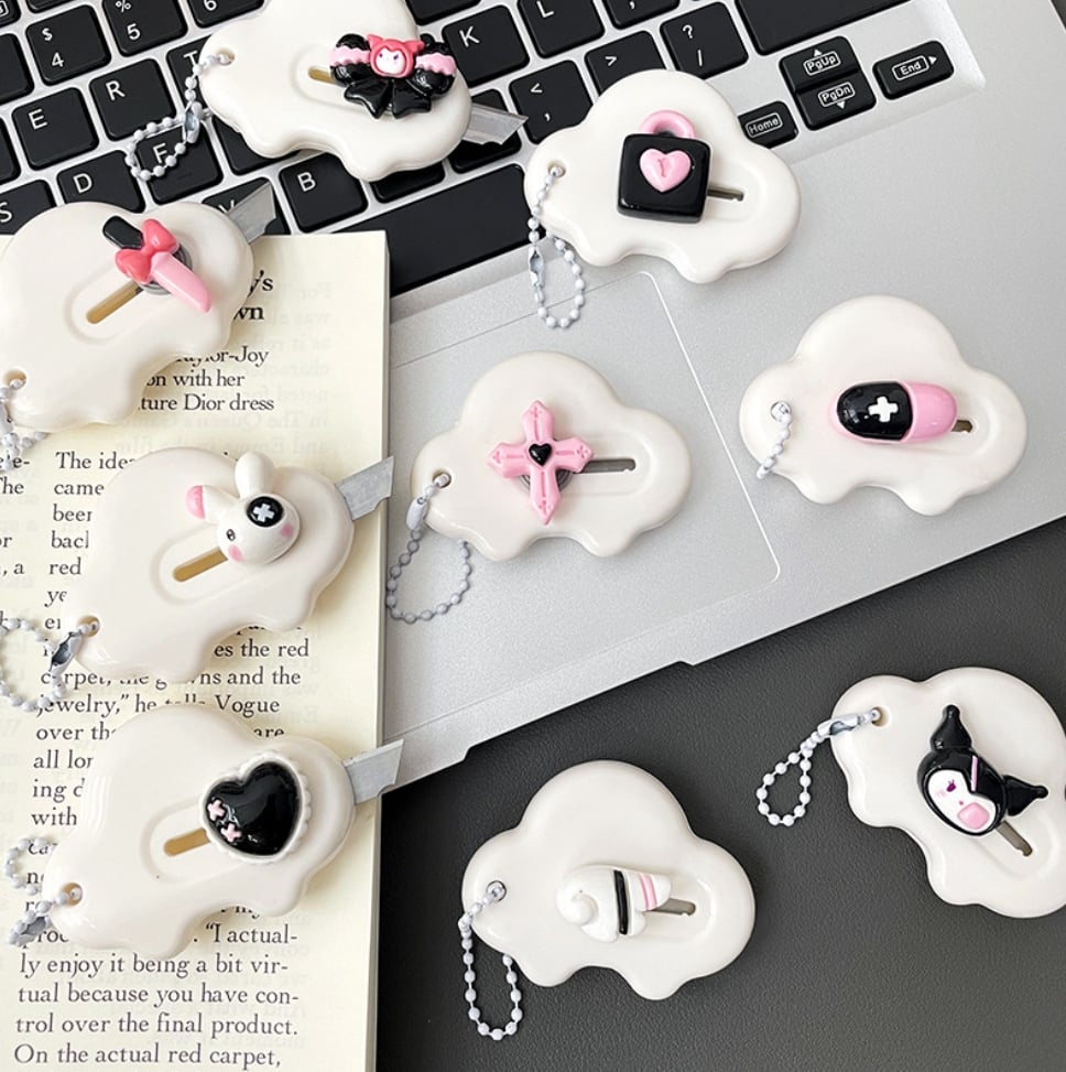 Picture of Cute Retro Black & Pink mini portable cutter