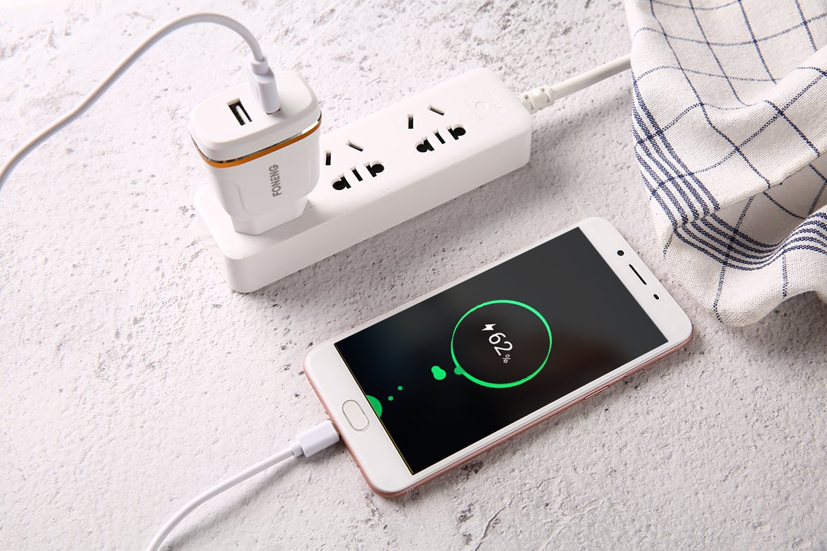 Picture of Fast Dual Usb Charger  12w - charger