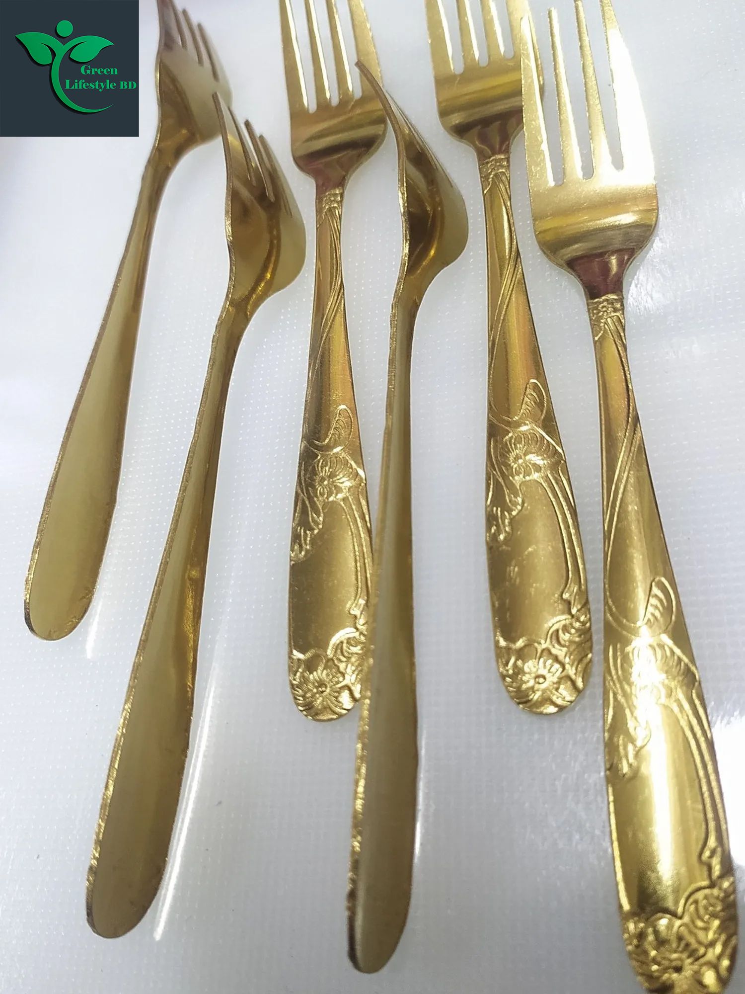 Picture of Premium Quality Stainless Steel Spoon Gold Color 6 pcs Cutlery set (6Inch) for kitchen and dining
