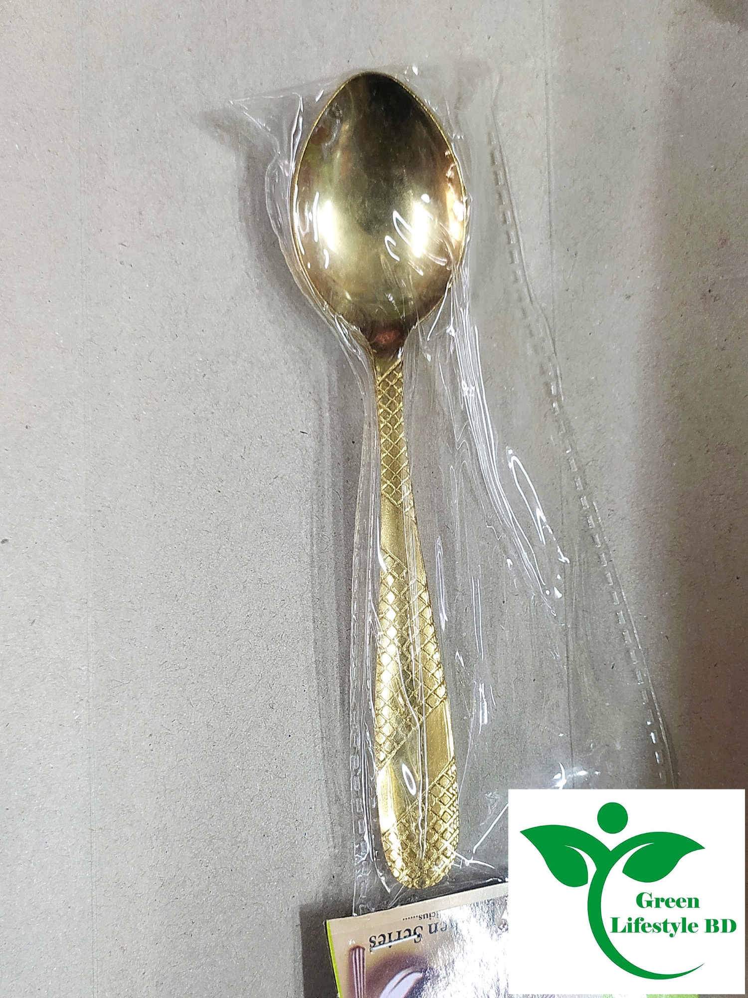 Picture of 12-piece set Stainless steel Golden Color Spoon Size 6 Inch (6 pieces tea and 6 pieces cutlery) For Home and Office. - Gold