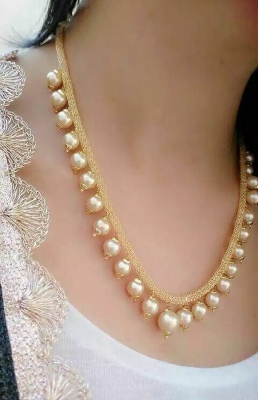 Picture of Beautiful new style colourful Necklace for women - Gold