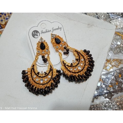 Picture of New sty Good Looking ear ring for Girls - Black