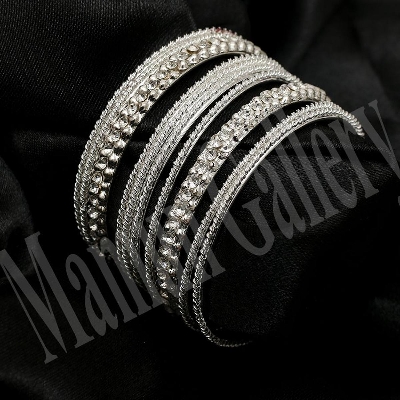 Picture of Bangles set for women = 12 pcs - Silver