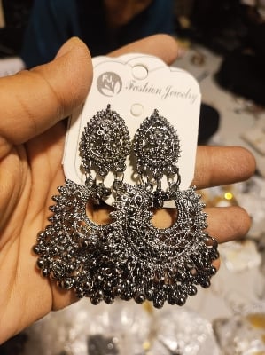 Picture of 💫 Classic Stylish Earrings | Premium Quality | Perfect for Every Occasion - Black