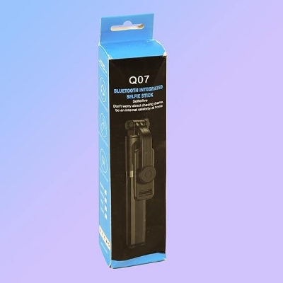 Picture of Q07 Portable Bluetooth Selfie Stick
