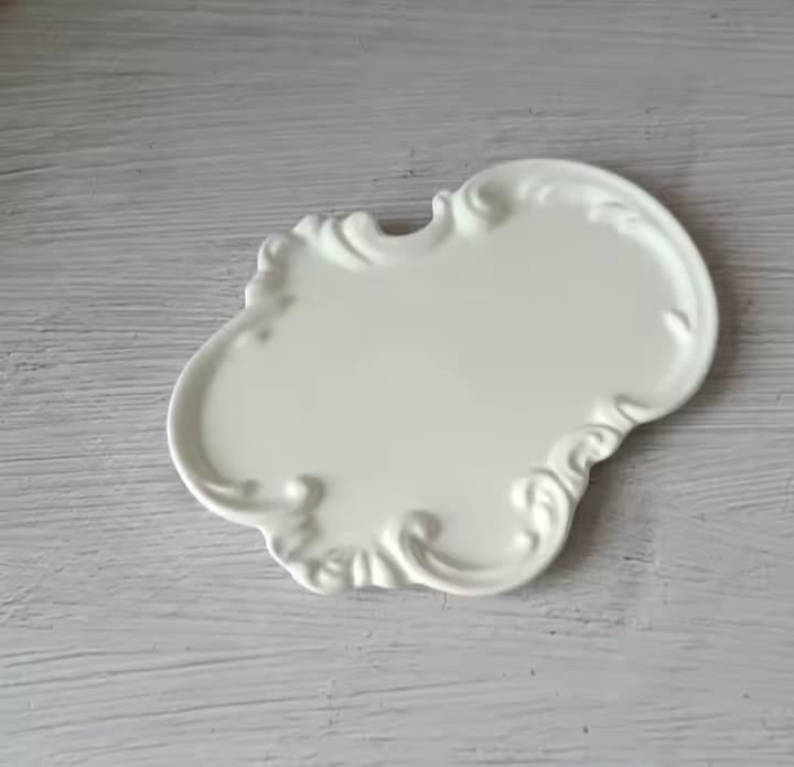 Picture of 01 pcs colourful vintage design gypsum tray for home decor White