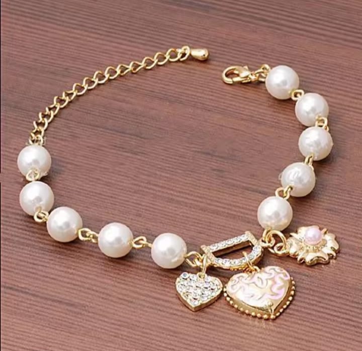 Picture of D letter heart shape pearl bracelet for women Gold