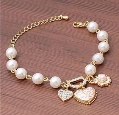 Picture of D letter heart shape pearl bracelet for women Gold