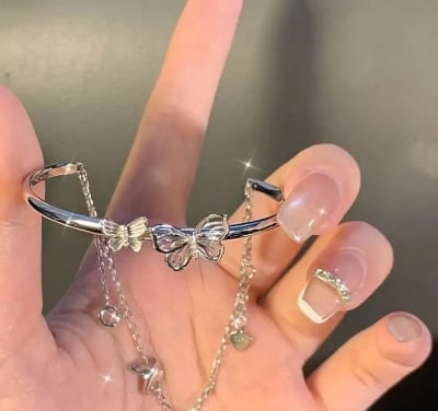Picture of Double butterfly bracelet for women & girls Silver
