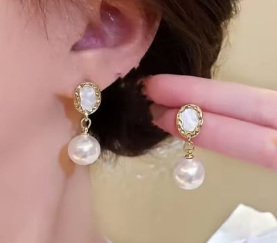 Picture of Pearl Pandent Earrings for Women Gold