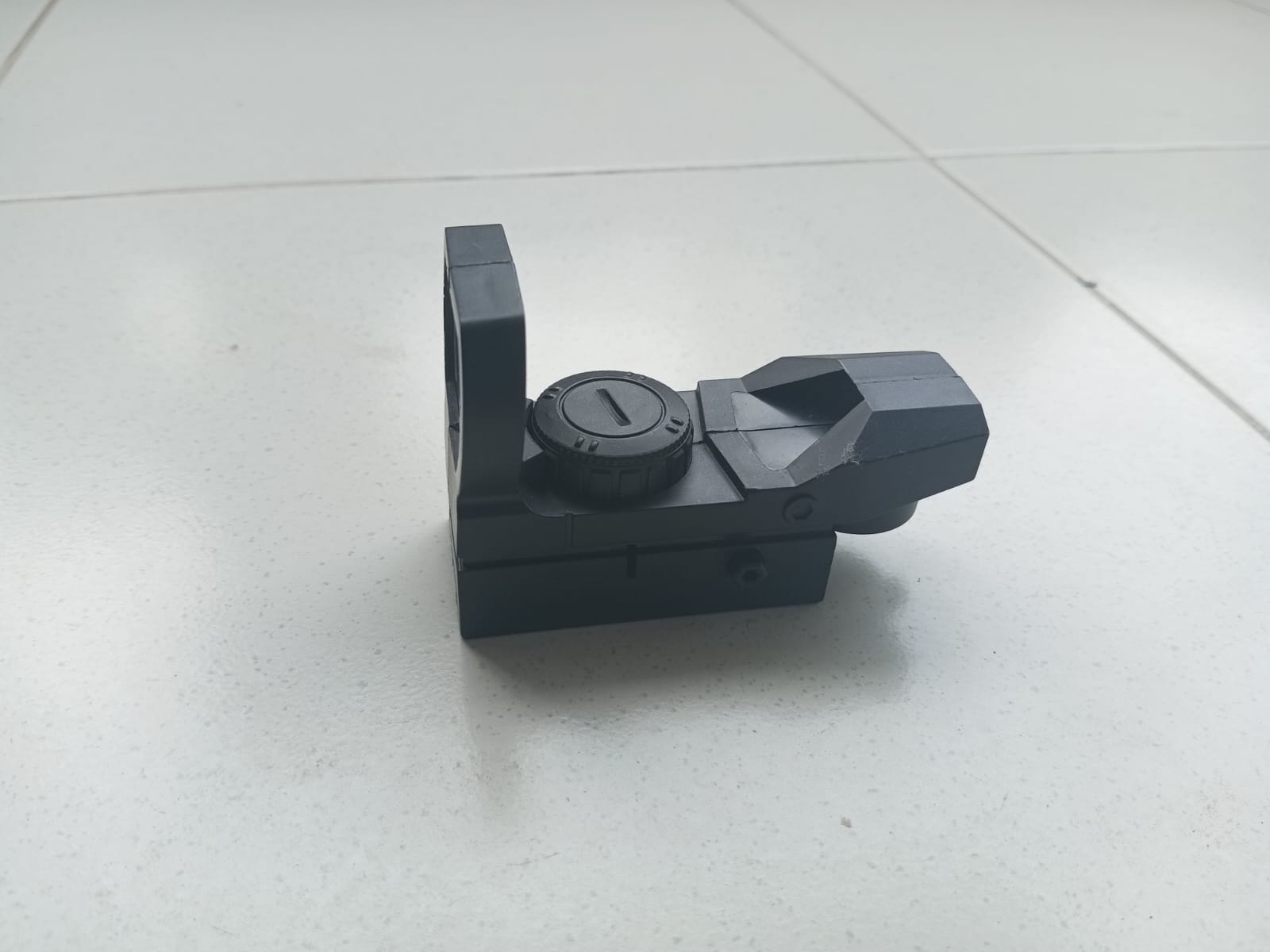 Picture of Plastic Target Sight Fun Toy Cross Sight Target Practice Red Light Battery Operated (Black)
