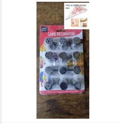 Picture of 12 Pieces Russian nozel set For Cake Design + 10 pieces pipinng Bag -Silver