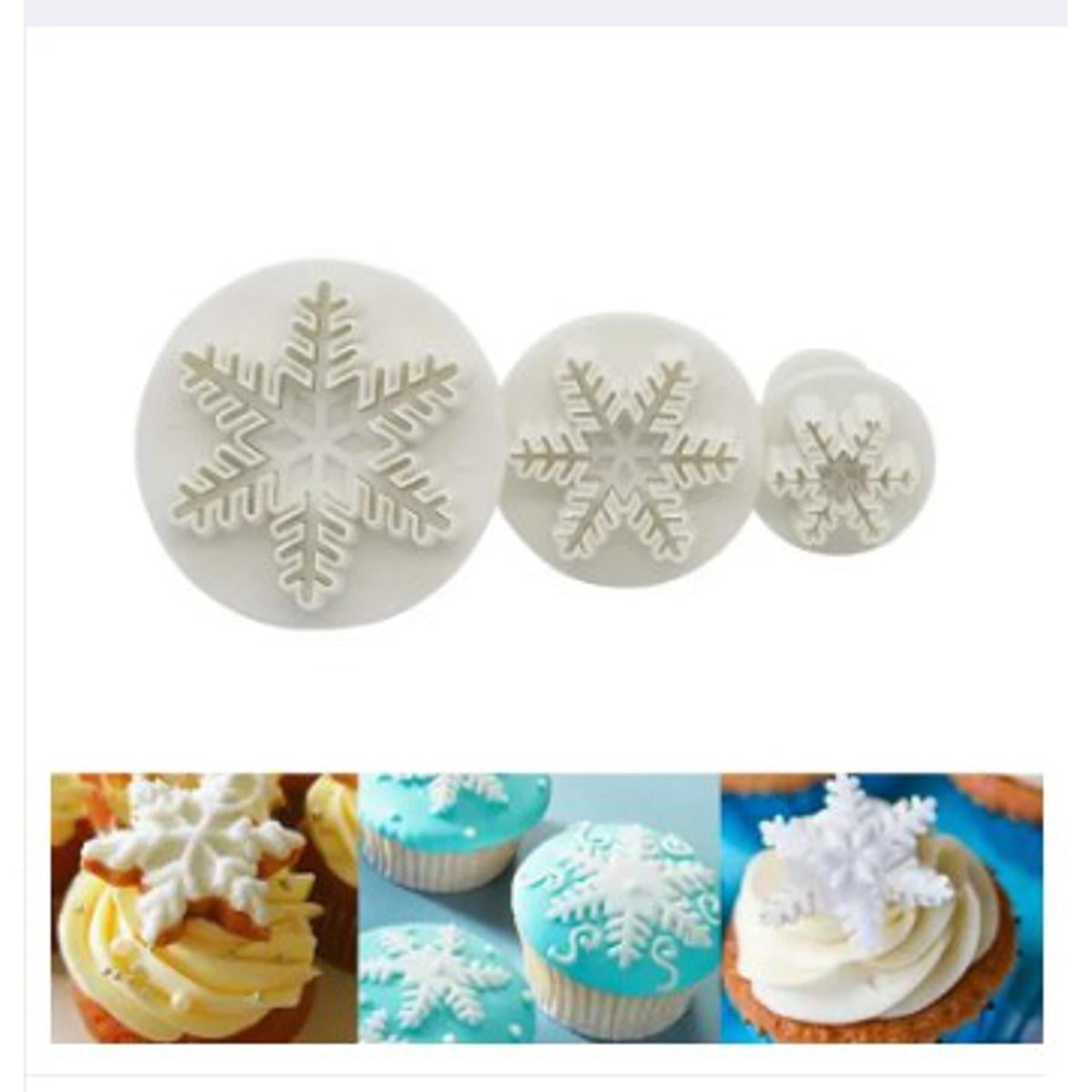 Picture of 3pcs/Set Snowflake Plunger Cutter Cake Mold DIY Fondant Cake Sugarcraft Decor -White