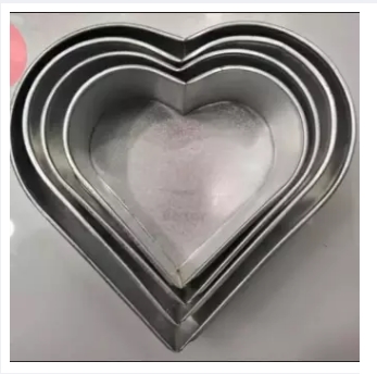 Picture of Alu heart shape mold 4 pcs set 5,6,7,8 incehs sizes -Silver