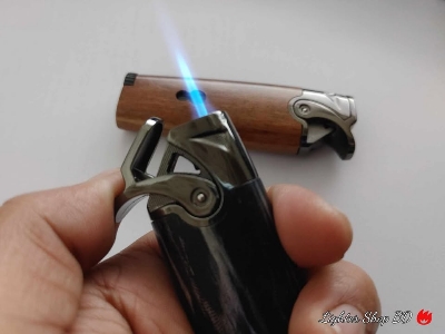 Picture of Refillable, Windproof broad Turbo lighter