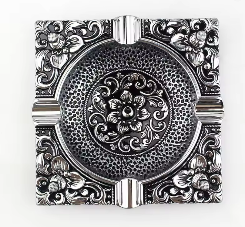 Picture of Zorro Exquisite Portable Ashtray, Alloy Retro Pattern Ashtray European Classic Craft Cigarette Holder Men Cigarette and lighter accessories