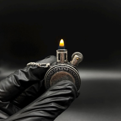 Picture of New Classic Vintage Pocket Fluid Lighter Mini Portable Metal Unusual Collection