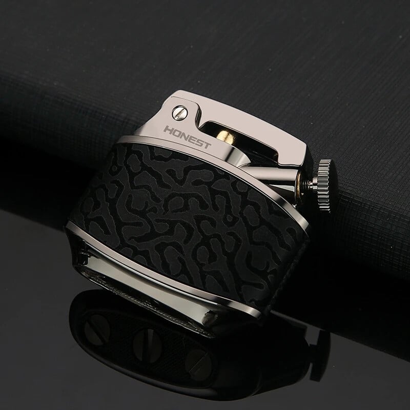 Picture of Wooden Shell Stylish Compact Kerosene Lighter in Sandalwood Retro Design with Easy Ignition